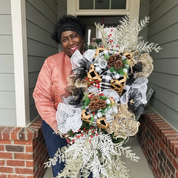 Hand-made eloquent Centerpiece.